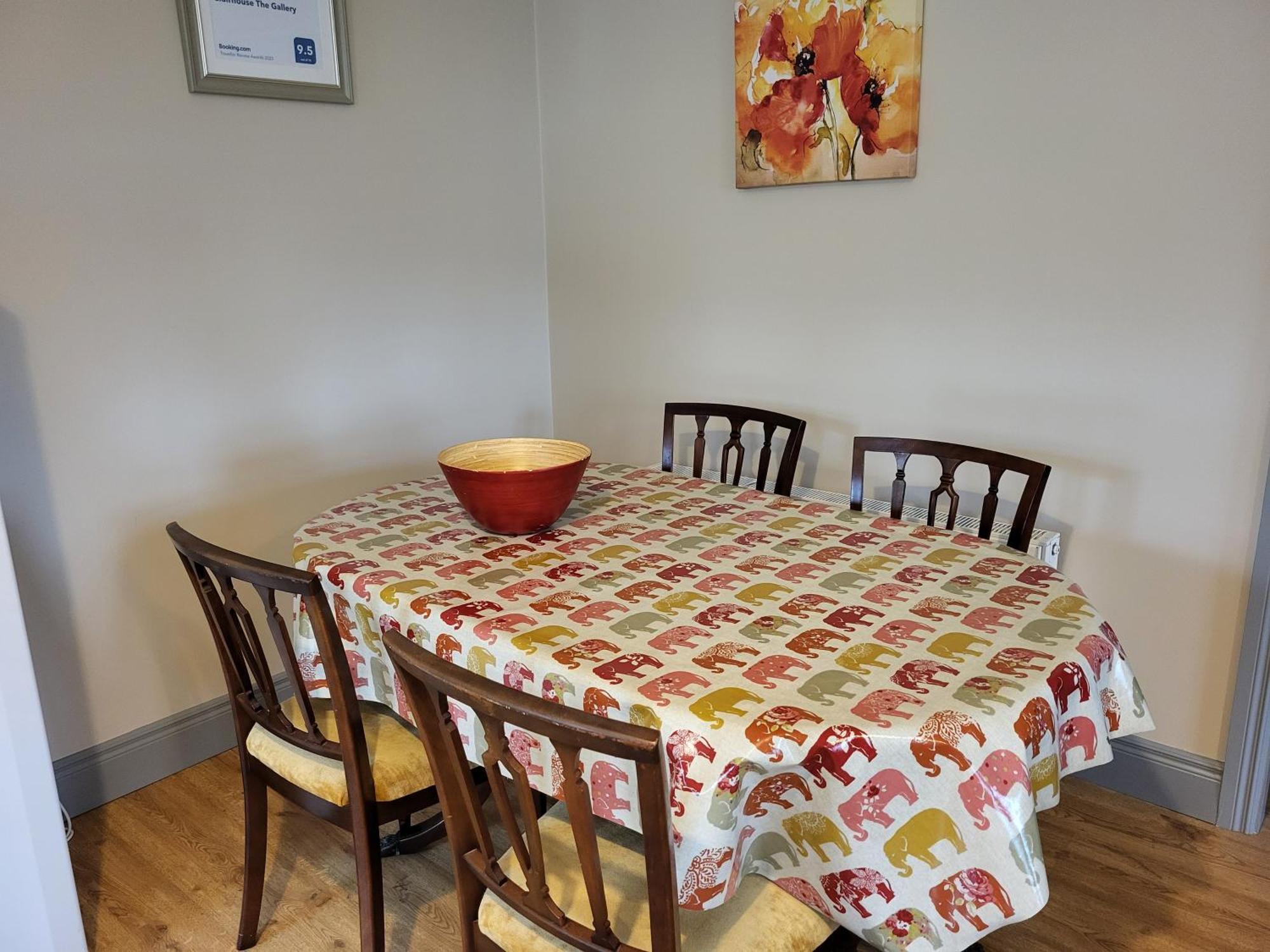 Clairhouse Accommodation Лехинч Экстерьер фото