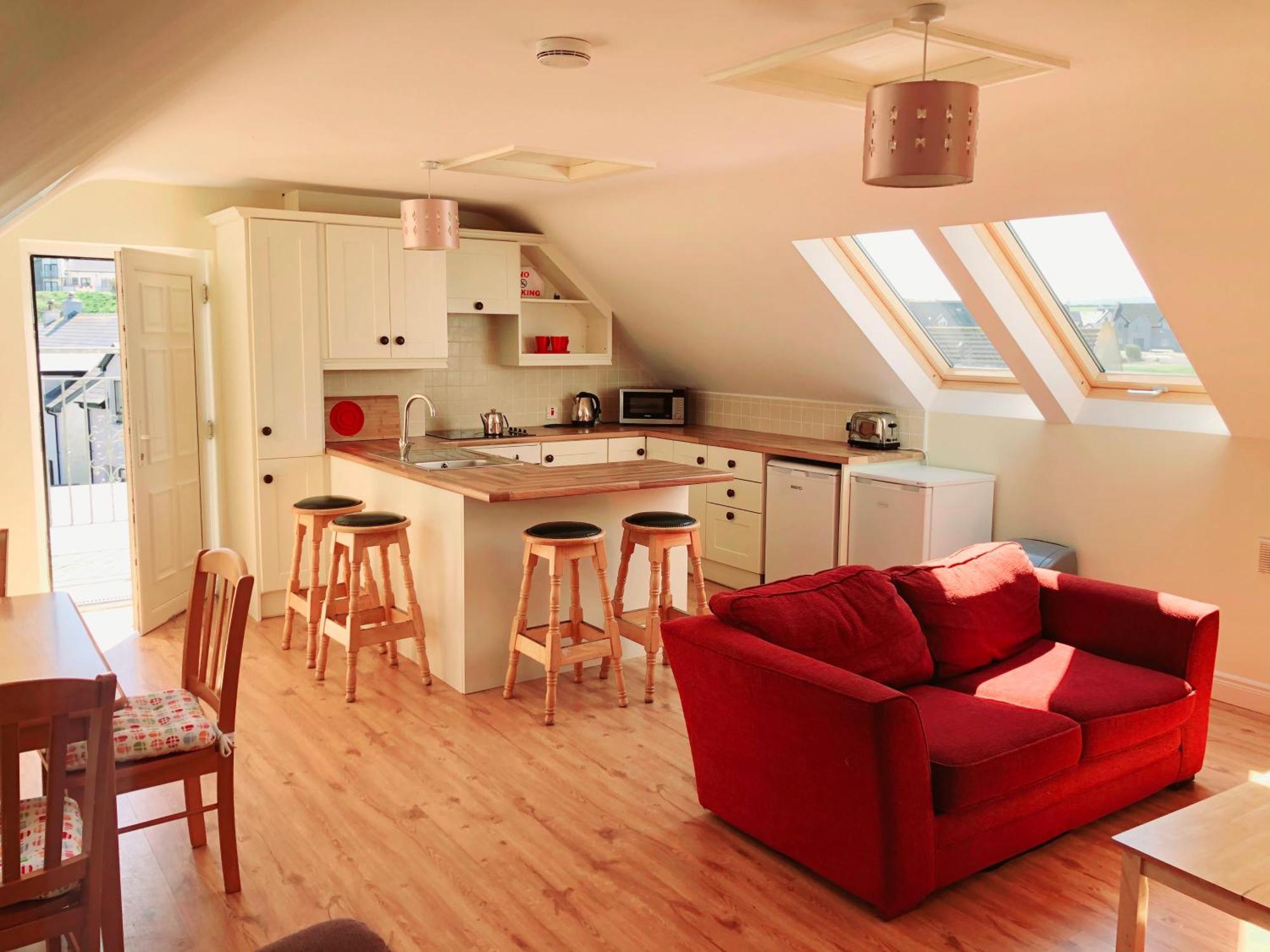 Clairhouse Accommodation Лехинч Экстерьер фото